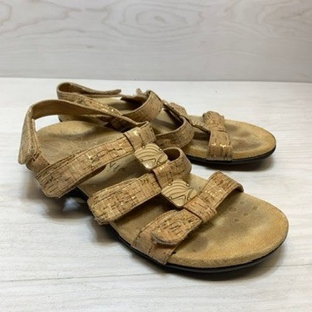 Vionic Womens 8 Amber Sandals Cork Gold Metallic Strappy Orthotic Tan